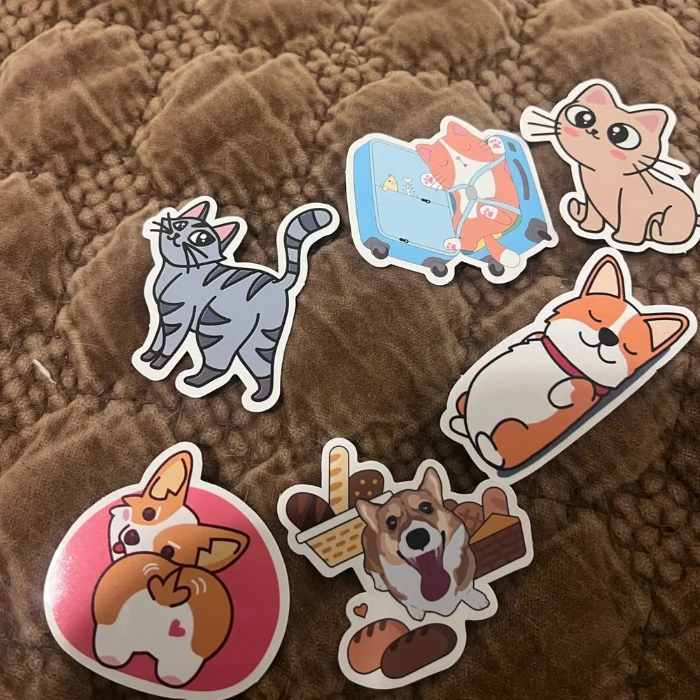 Set of 6 cute pet stickers ✨